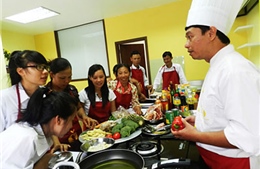 Nữ công gia chánh thời hiện đại